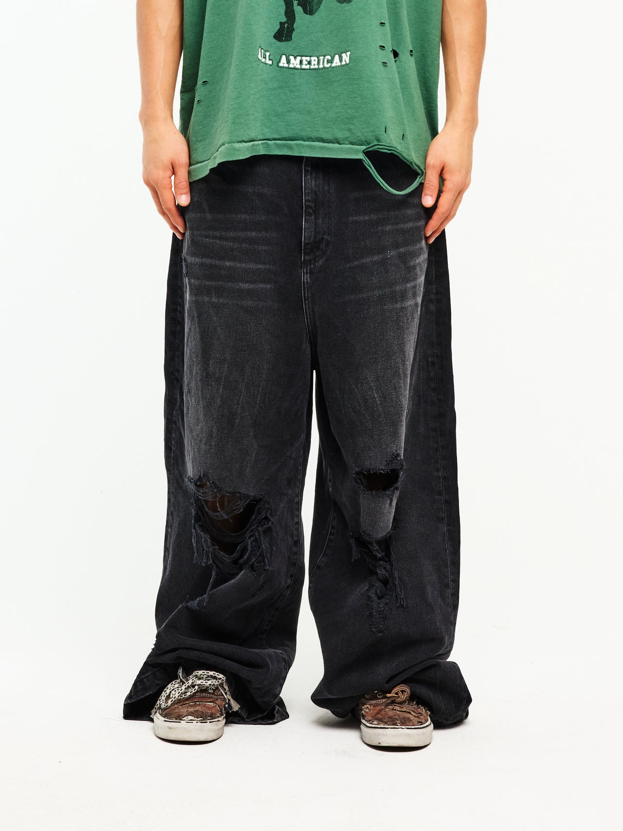 EXTENDED RISE PIPE DENIM