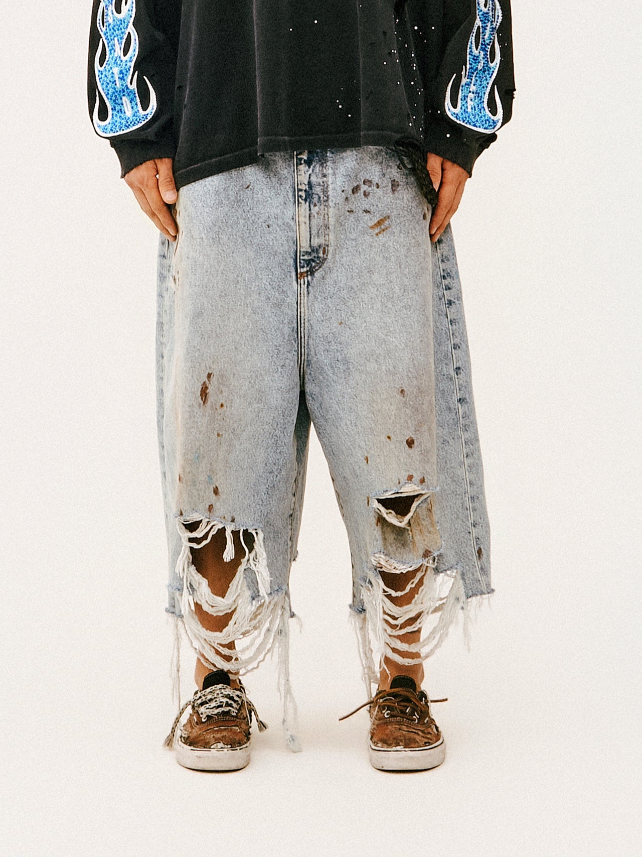 EXTENDED RISE PIPE DENIM SHORT